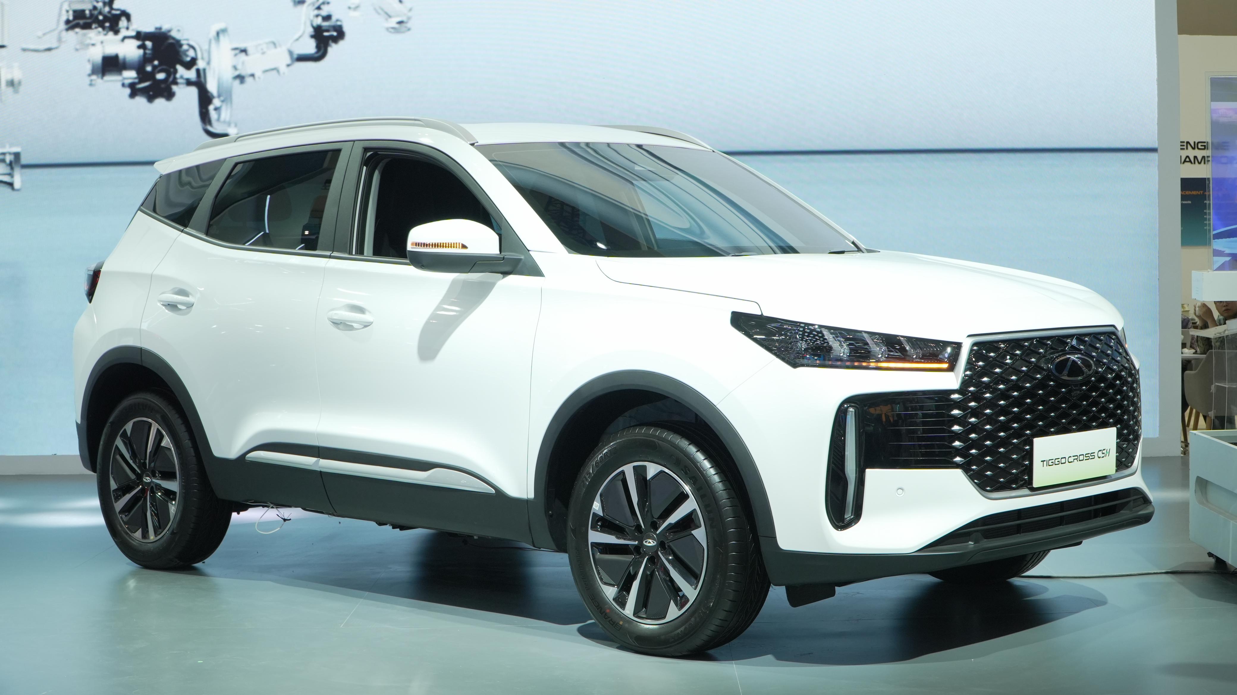 Chery Tiggo Cross CSH Hybrid dan Sport 1.5T Melantai di GIIAS 2025, Harganya Segini