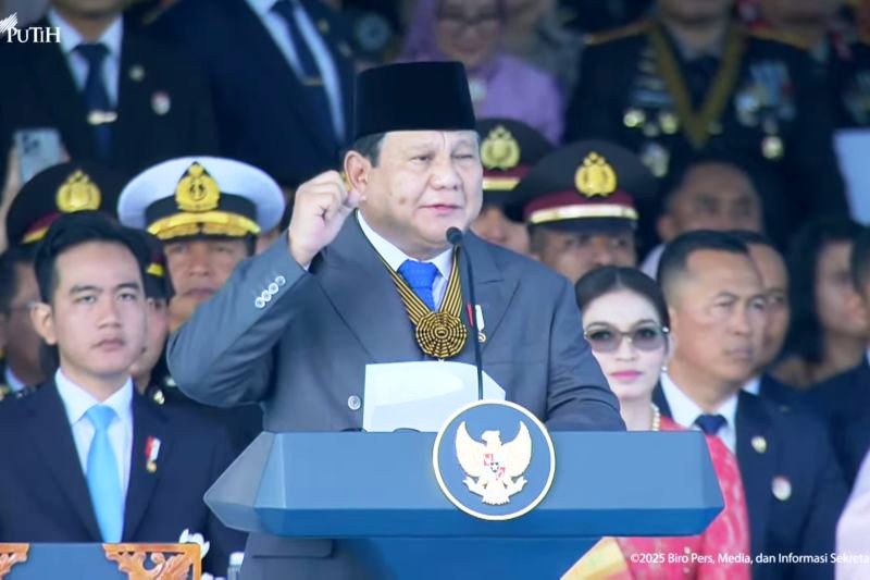 Presiden Prabowo: Polri Jangan Mau Dirusak Siapa pun
