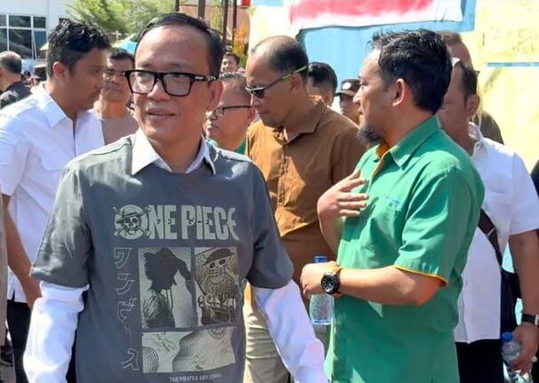 Solidaritas Perjuangan Buruh, Wamenaker Pakai Kaus One Piece