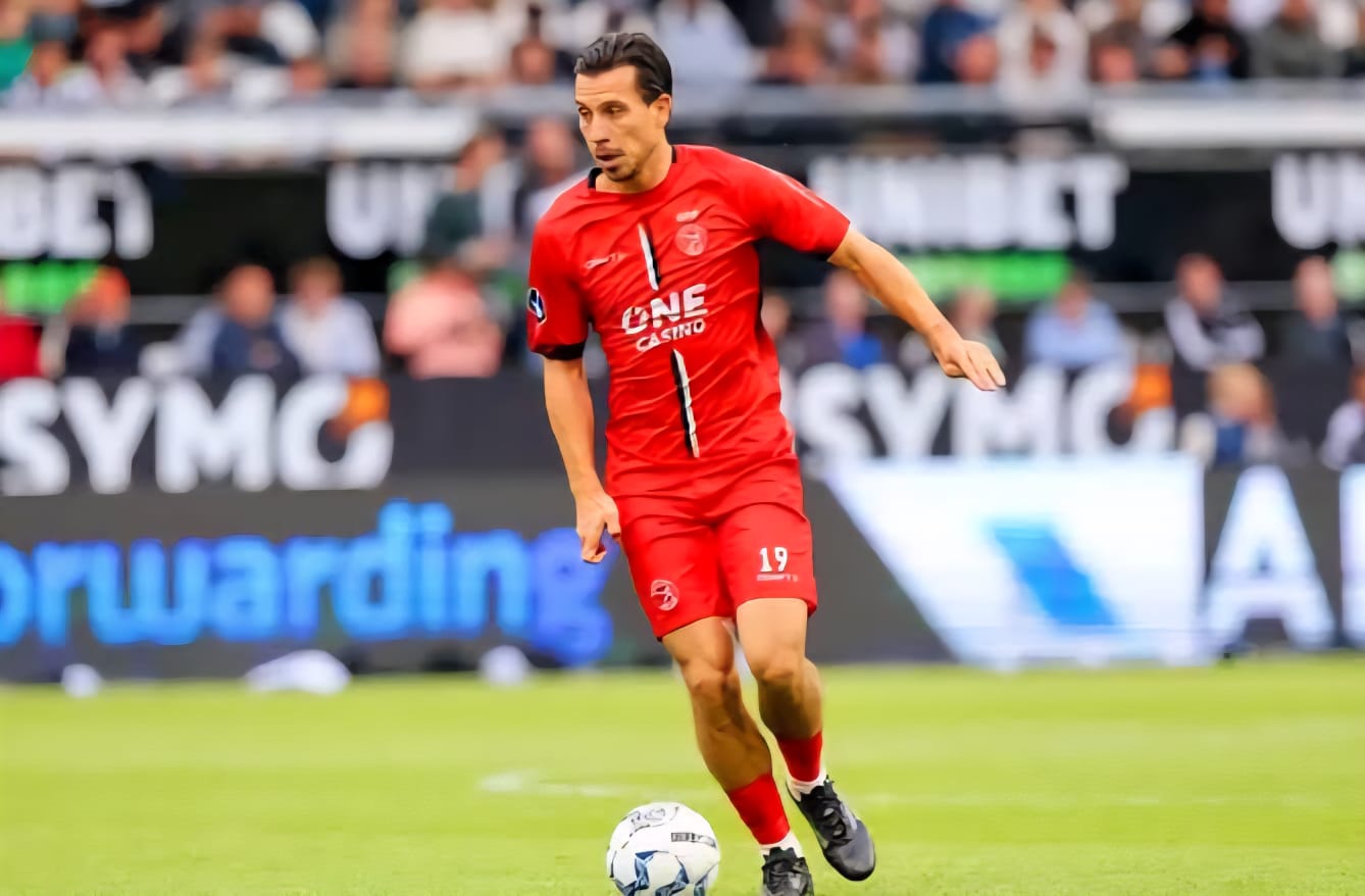 Thom Haye ke Persib, Super League Jadi ‘Palarian’ Pemain Naturalisasi? 