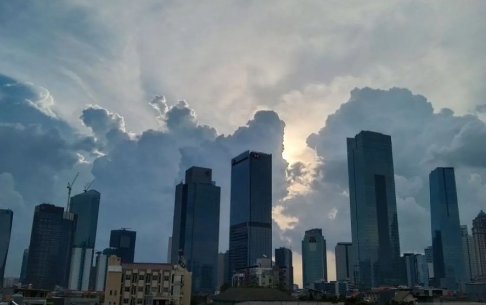 Cuaca Jakarta Didominasi Cerah Berawan, Kepulauan Seribu Berawan Tebal