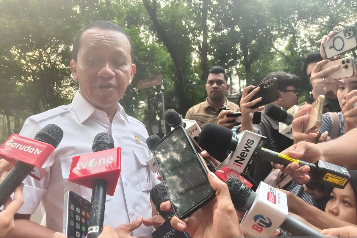 Bahlil Tanggapi Isu Menteri Yang Tiga Kali Ditegur Prabowo